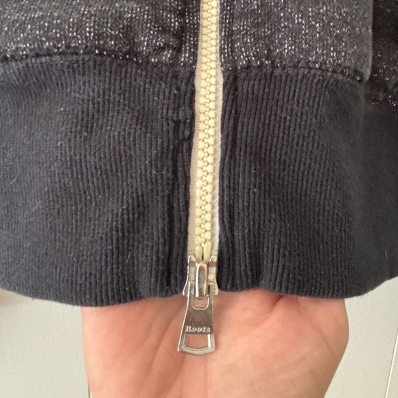 Roots black pepper full zip Mont Tremblant hoodie size M - Picture 9 of 16